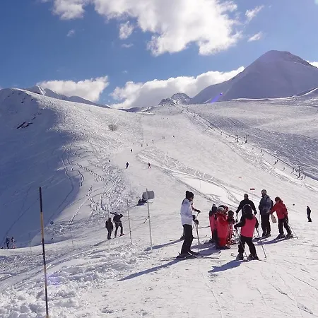 Vacanceole Les Gourgs Blancs Lägenhetshotell Val-Louron